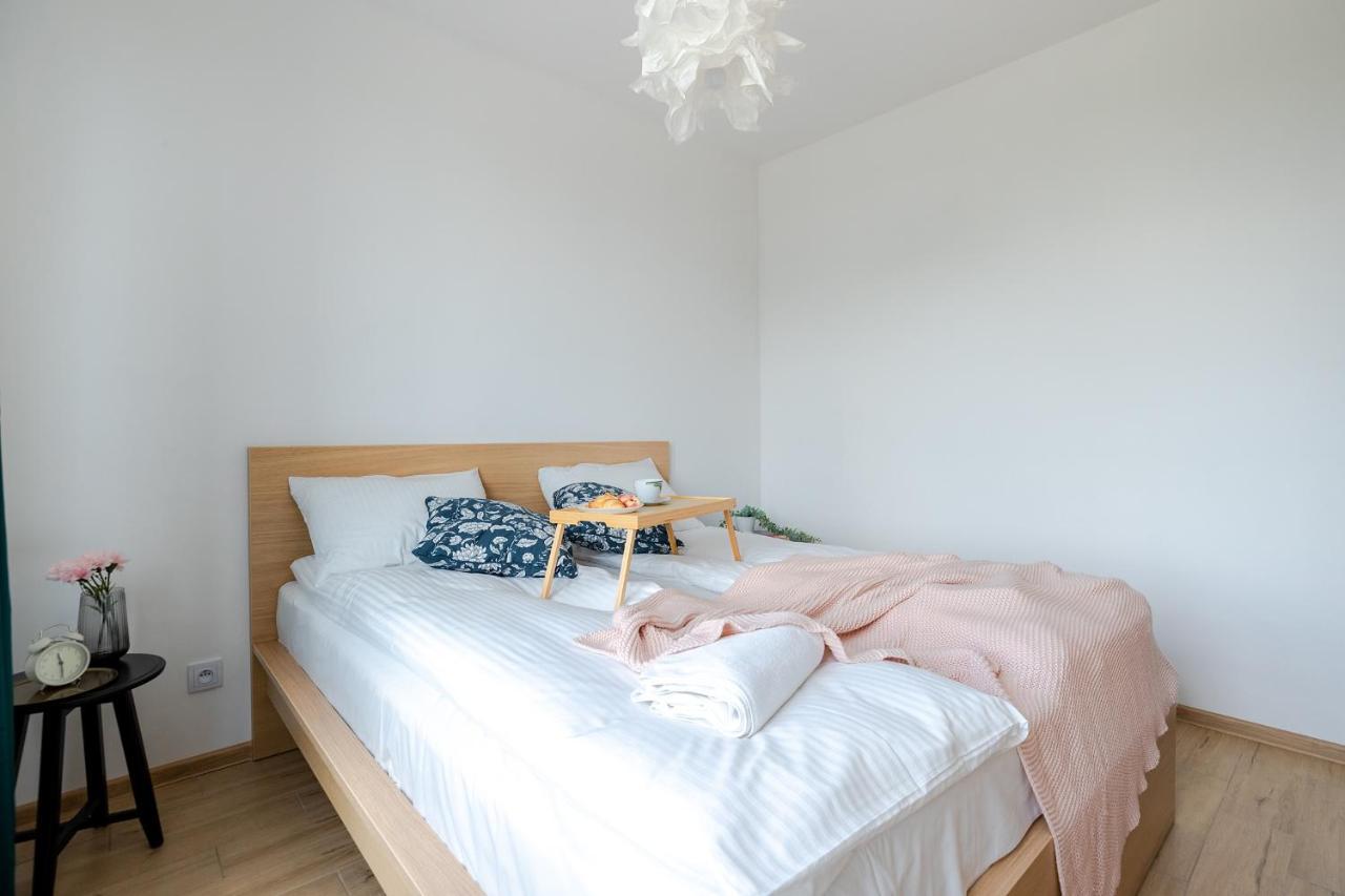 Shortstaypoland Pileckiego Warszawa Exteriör bild