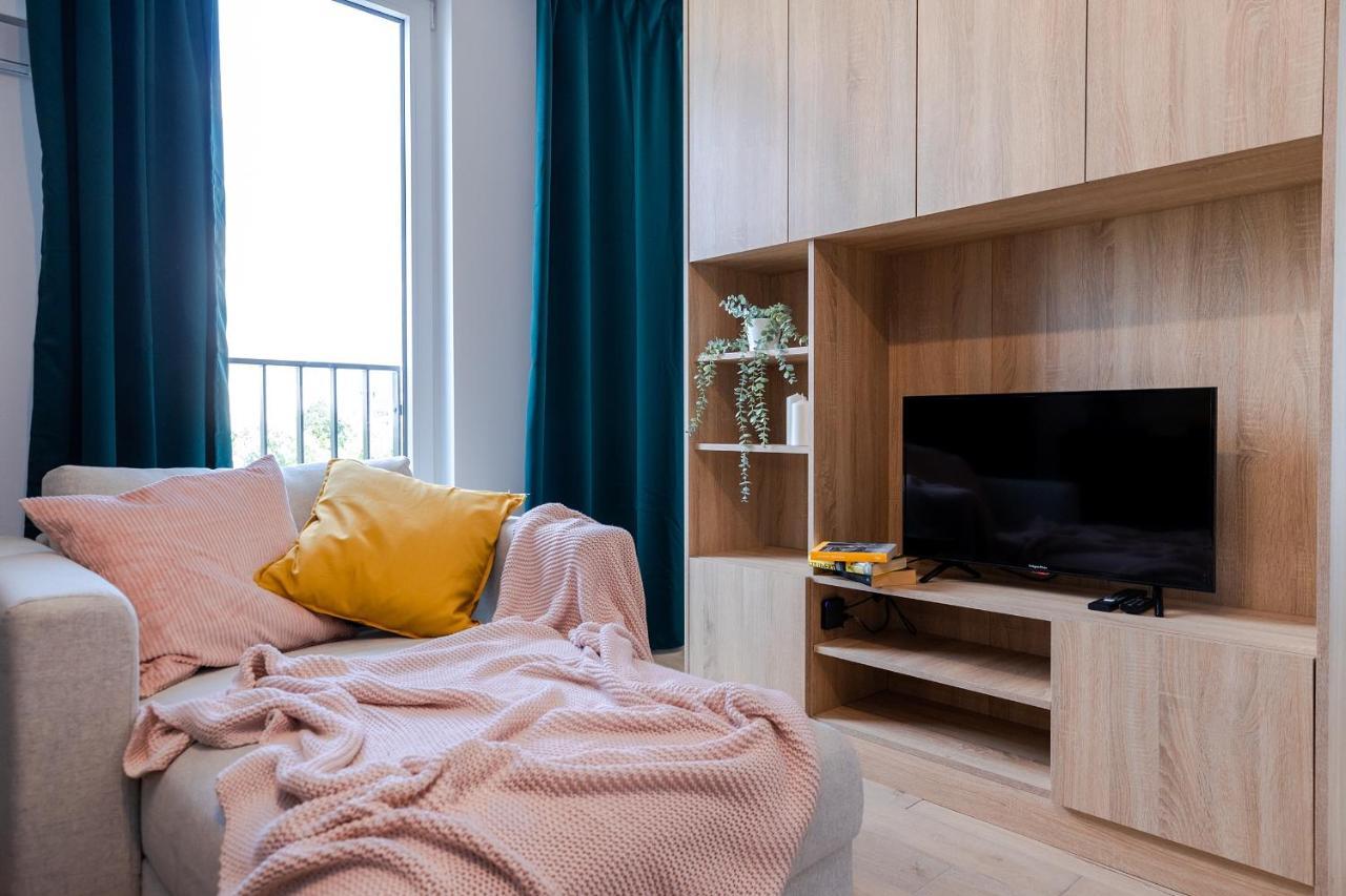 Shortstaypoland Pileckiego Warszawa Exteriör bild